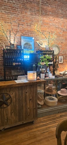 Customer photo review of Baby Big Ass Candle - Dark & Handsome - 150 oz