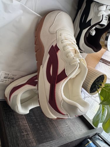 Customer photo review of Hareball - Wide Toe Sneakers