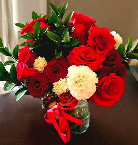 Customer photo review of Mixed Bouquet - Red & Hot