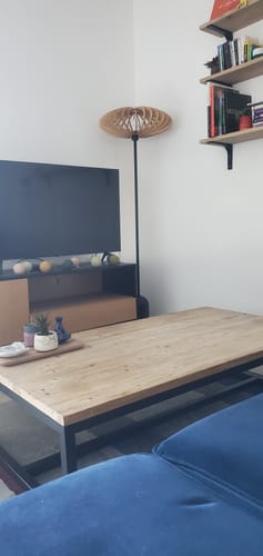 Avis photo d'un client sur Mini Néo teinté Chêne | Lampadaire