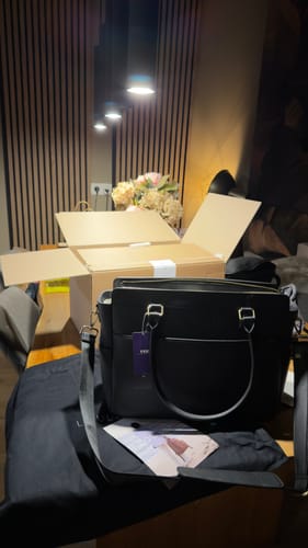 Customer photo review of LOULEX Handbag