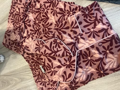 Reseña con foto de un cliente sobre Set Pijama Flores Bicolor Dreamy