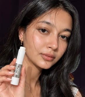 Customer photo review of Color Changing Foundation Stick