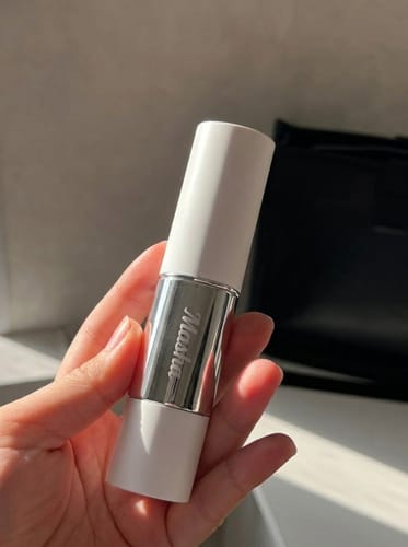 Customer photo review of Color Changing Foundation Stick
