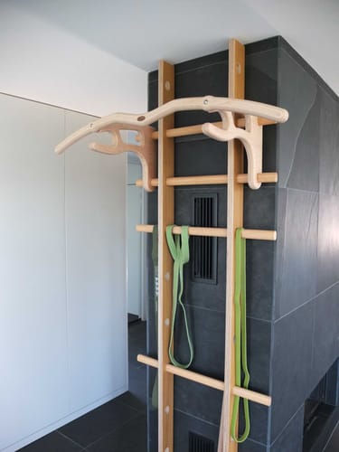 Customer photo review of Snake Station – Pull-Up Station mit Wandabstand