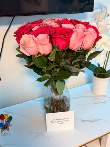 Customer photo review of Pink & Hot Pink Rose Bouquet