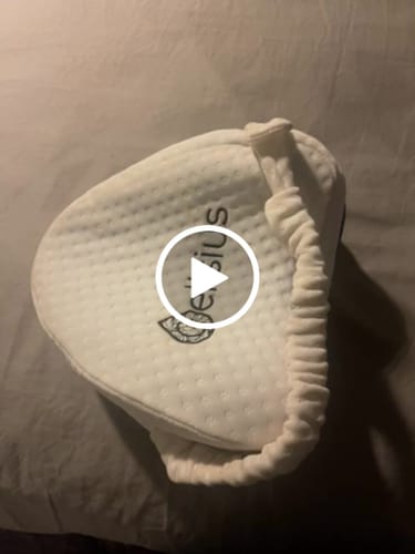 Avis vidéo d'un client sur Coussin Orthopédique Genoux Cellsius - Le secret d'un sommeil sans douleur