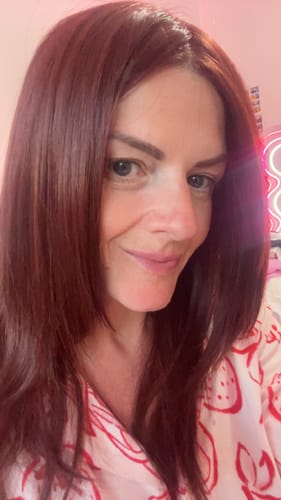 Customer photo review of JBEXTENSION DEBORA MONO Monofilament Handmade Wig 6X5 Full Monofilament Hand Tied Top Wig 20 Inches Dark Red Mono Lace Wig With Anti-slip Silicone Strips Glueless Wig DEBORA MONO【BENDY EAR TABS】