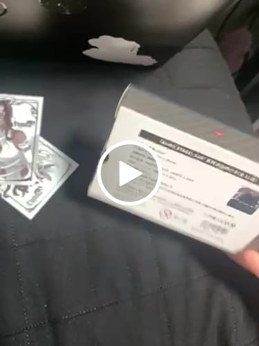 Customer video review of 【Pre-Order】Alien Stage - March Monster Cafe - Polaroid Photocard
