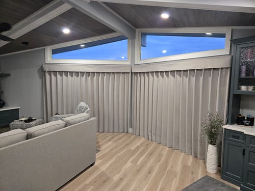 Customer photo review of SmartWings Motorized Drapery 93% Blackout Demeter