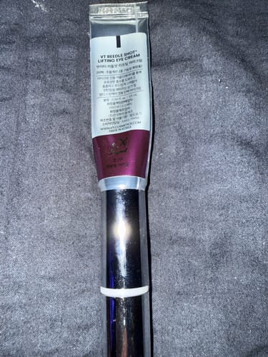 Customer photo review of Masāžas liftinga krēms ādai ap acīm ar mikroadatām VT Cosmetics Reedle Shot Lifting Eye Cream