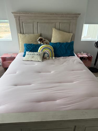 Customer photo review of MarshMellow Comforter