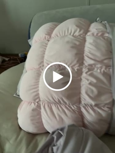 Customer video review of Puff Pillow