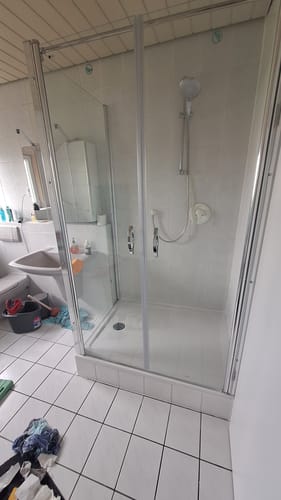 Customer photo review of Eckdusche Duschkabine mit Pendeltür, ESG, Klarglas - Tür 120cm, Höhe: 195cm