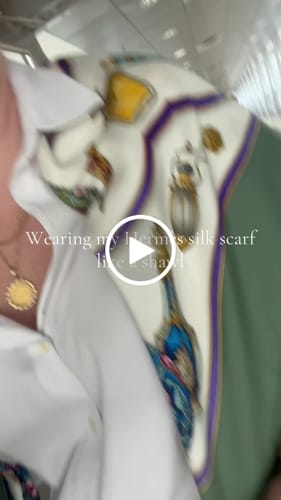 Customer video review of Hermès Flacons Silk Scarf