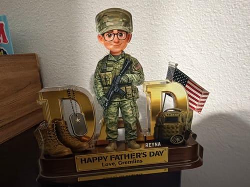 Customer's personalized military hero dad plaque. The acrylic design features a soldier figure, the word 'DAD', and military gear.