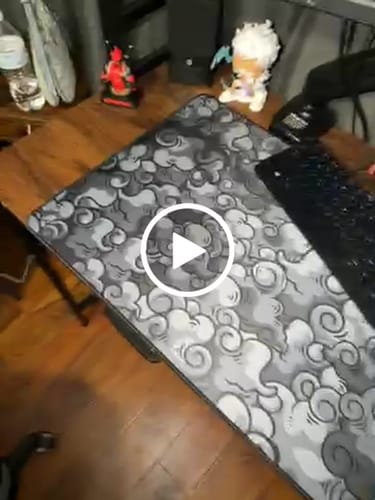 Customer video review of Cloud Black V2 | Mousepad