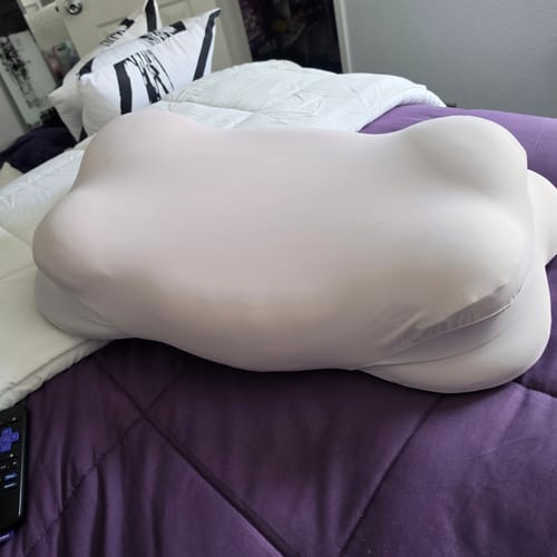 Customer photo review of CloudAlign™ Pillow