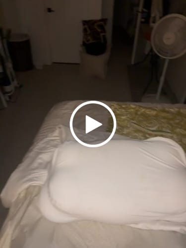 Customer video review of CloudAlign™ Pillow