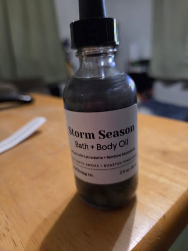 Customer photo review of Storm Season Bath & Body Oil