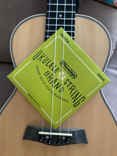 Customer photo review of 🎸 Free Guide: How to Change Your Ukulele Strings