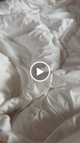 Customer video review of CloudCool™ Cooling Comforter