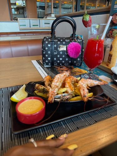 Customer photo review of The Mini Go Getter Bag