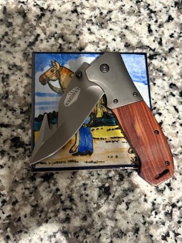 Customer photo review of HOLY GRAIL™ POCKET KNIFE