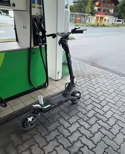 Customer photo review of Ausom L2 Dual Motor Electric Scooter