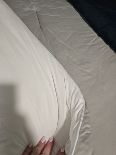 Customer photo review of MarshMellow Comforter