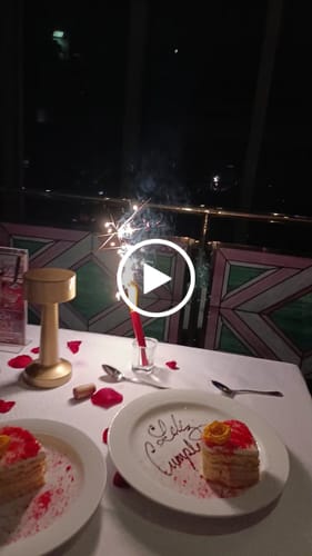 Customer video review of Cena Romántica