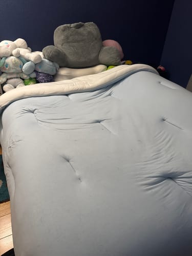 Customer photo review of MarshMellow Comforter