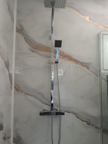 Customer photo review of Panneau Mural PVC Effet Marbre Doré – Étanche et facile à poser