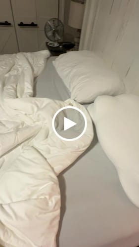 Customer video review of CloudCool™ Cooling Comforter