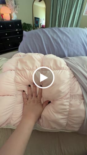 Customer video review of Puff Pillow