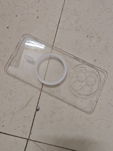 Customer's Anti Yellow Magsafe Clear Case for One Plus 13 showing the circular magnet and camera cutout.
