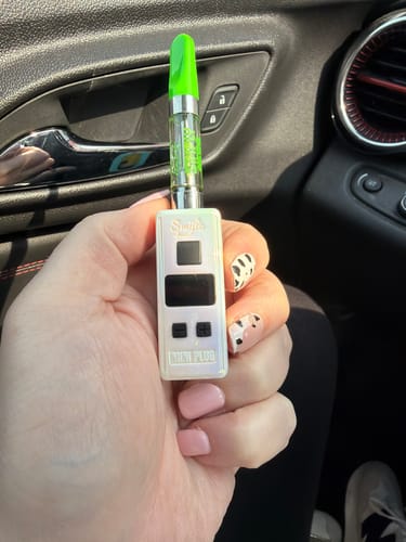 Customer photo review of Mini Plug 510 Cart Battery with Built-in USB-C Cable, Adjustable Voltage, LED Display