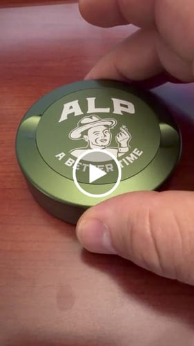 Customer video review of Metal Travel Tin Forest Green