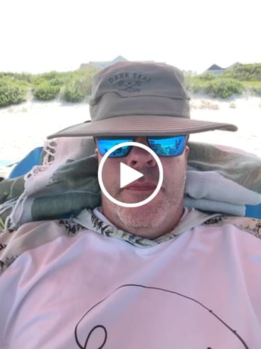 Customer video review of Drifters Island Peach Nicotine Pouches