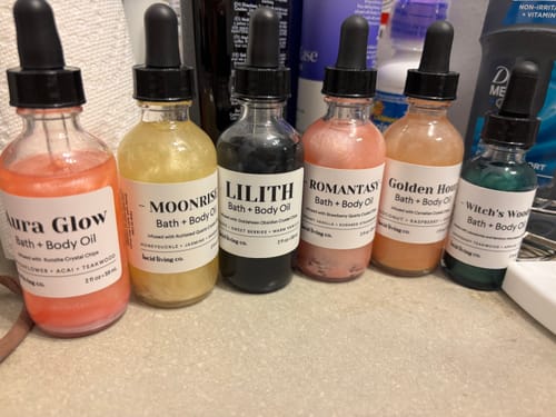 Customer photo review of Limited Edition Moonrise Body Oil