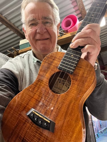 Customer photo review of BS-LG Worth Brown Strong Low G Tenor Ukulele Strings Fluorocarbon 2 Restrings per Pack