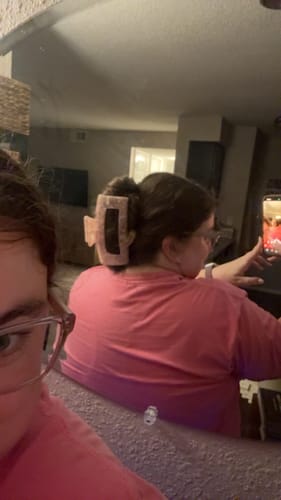 Customer photo review of 3XL Dreamy Claw Clip