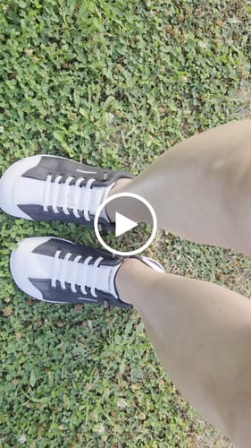 Customer video review of Tannin - Barefoot Shoes