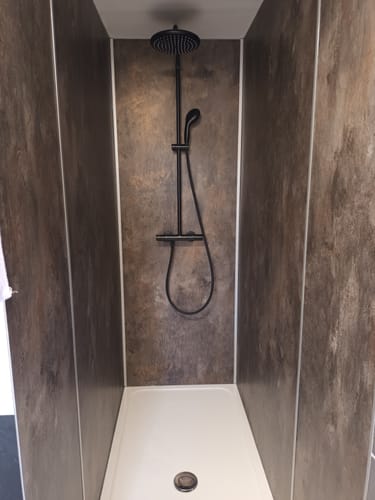 Customer photo review of Panneau Mural Salle de Bain SPC Bronze Cuivré – Étanche & Anti-Rayure