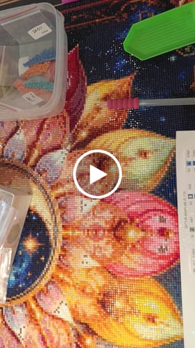Customer video review of 5D Diamond Painting – Kosmisches Yin und Yang