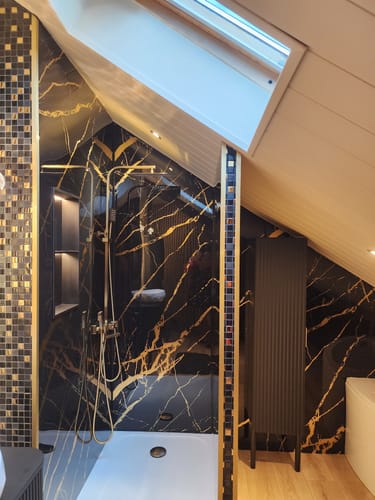 Customer photo review of Panneau PVC Marbre Portoro Royal – Noir Veiné Or 260x120