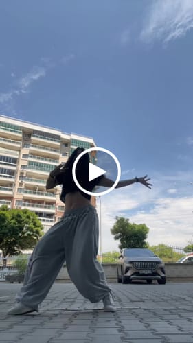 JR Logo Nakışlı Gri Melanj Paça Stoperli Baggy Eşofman için videolu müşteri yorumu