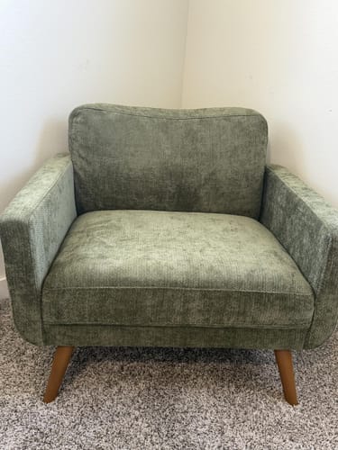 Customer photo review of Oversized Accent Chair