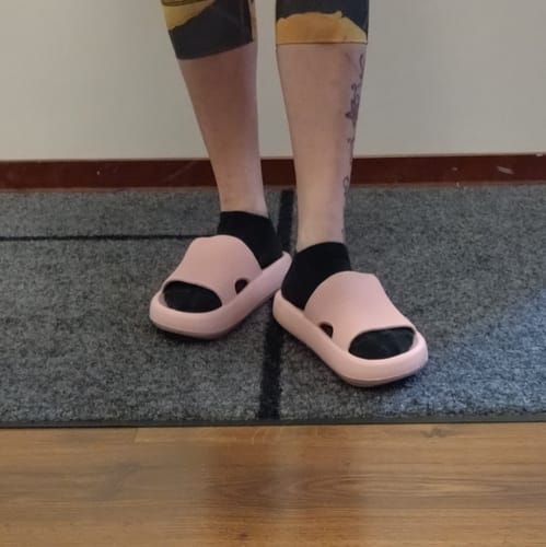 Customer photo review of HappyFlops Original