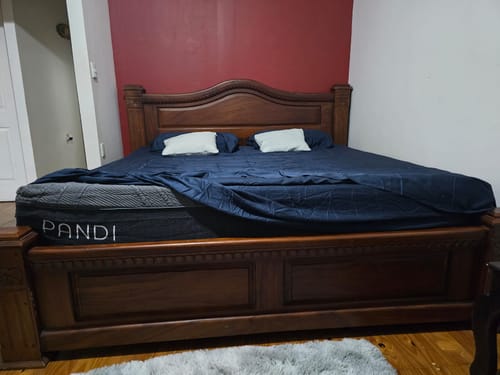 Reseña con foto de un cliente sobre Colchón Premium Híbrido